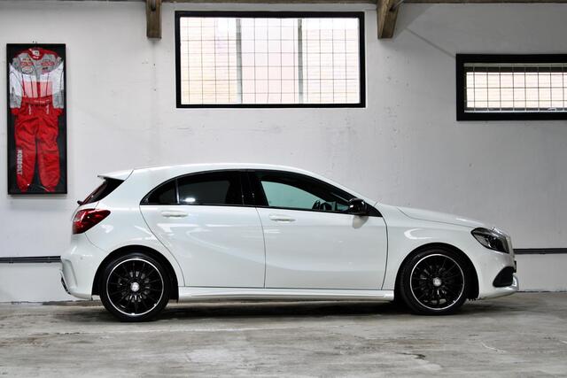 Mercedes-Benz A-KLASSE 180 AMG Night Edition Plus | AMG | Multispaaks | Navigatie | Parkeersensoren | NL auto |