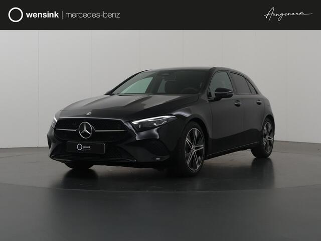 Mercedes-Benz A-KLASSE 180 Star Edition Luxury Line 180 Luxury Line | Night Pakket | Multiebeam LED | 18 inch