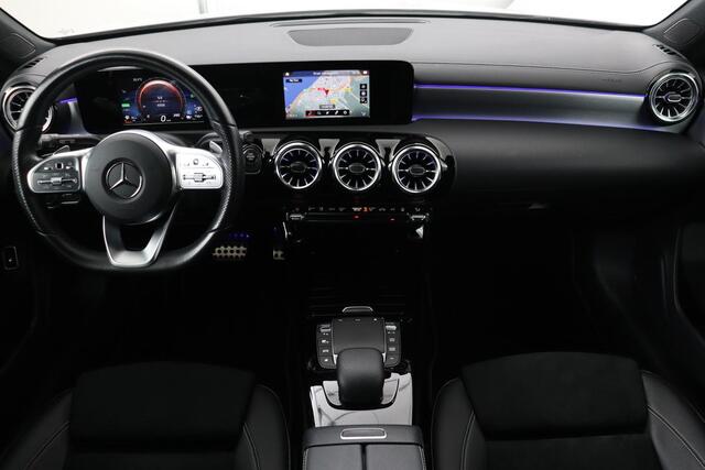 Mercedes-Benz A-KLASSE 250 e Premium Plus | AMG | Pano.Dak | LED | Navigatie | Camera