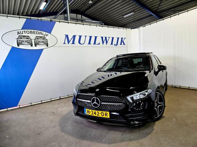 Mercedes-Benz A-KLASSE 180 Business Solution AMG / Pano / Night Pakket / NL Auto