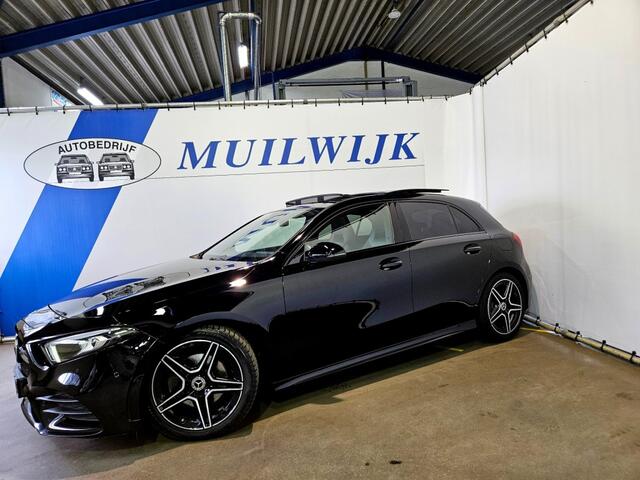 Mercedes-Benz A-KLASSE 180 Business Solution AMG / Pano / Night Pakket / NL Auto