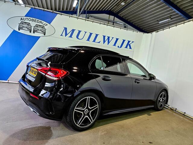 Mercedes-Benz A-KLASSE 180 Business Solution AMG / Pano / Night Pakket / NL Auto