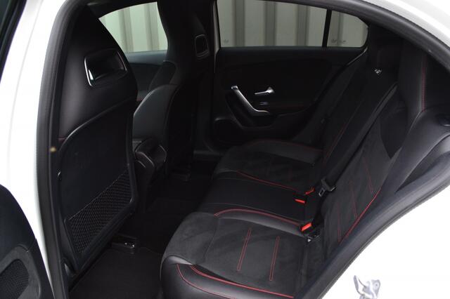 Mercedes-Benz A-KLASSE 250 AMG Premium LED/Leer/19''/Navi/A250