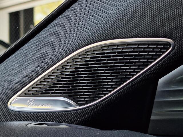 Mercedes-Benz A-KLASSE 180 AMG Line | Panoramadak | Burmester Surround Sound | Elektrisch Verstelbare Stoelen + Memory | Dodehoekassistent | MULTIBEAM LED Koplampen | Apple CarPlay | Android Auto | Sfeerverlichting | Stoelverwarming | Achteruitrijcamera