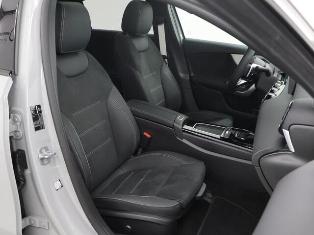 Mercedes-Benz A-KLASSE 180 Limousine Business Solution AMG | Plus pakket | Panorama-schuifdak | Memory stoelen | Stoelverwarming | Sfeerverlichting