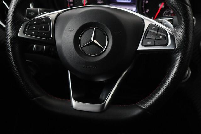 Mercedes-Benz A-KLASSE 160 AMG Night | Panoramadak | Camera | Full LED | Navigatie | Trekhaak | Cruise control | Park Assist | Airco | Half leder | Sportstoelen
