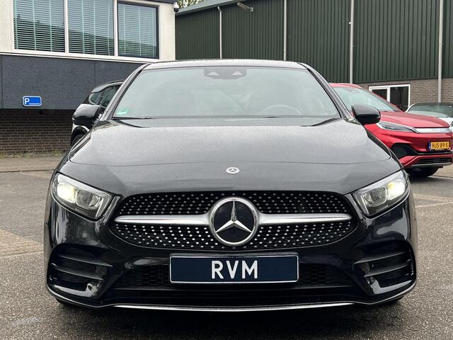 Mercedes-Benz A-KLASSE 200 Business Solution AMG PANO | AMBILIGHT | CAMERA | RIJKLAAR INCL. 12 MND. BOVAGGARANTIE