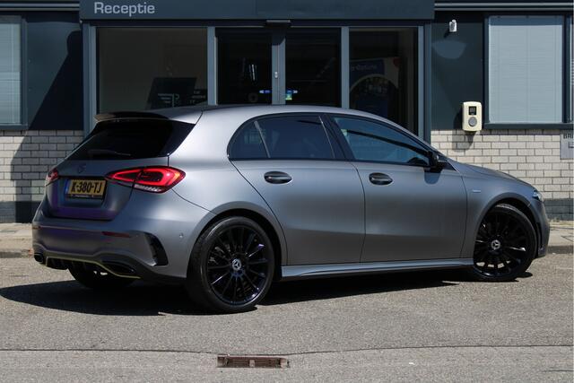 Mercedes-Benz A-KLASSE A250 Premium Plus Edition 1 |BURMESTER|PANO|CARPLAY|NAVI