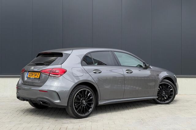 Mercedes-Benz A-KLASSE 250e AMG line - Panorama - Widescreen - Sfeerverlichting - Nightpakket - 19" LM Velgen - Rijklaar