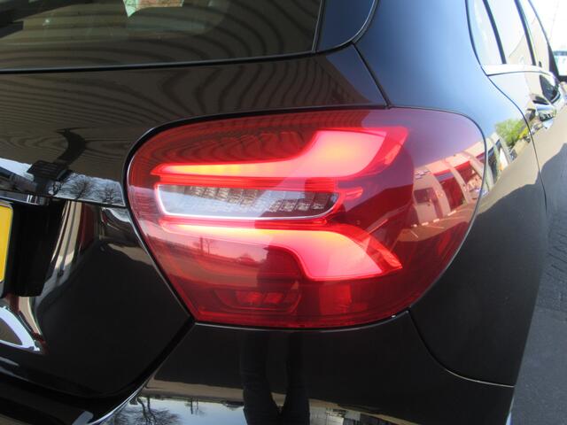 Mercedes-Benz A-KLASSE 180 Ambition AMG Styling , LED, NAVI, PDC (occasion)