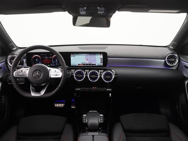 Mercedes-Benz A-KLASSE 250 e AMG Line PANODAK|19INCH|BURMESTER|MEMORYSTOEL|LED|BLIS|ACC