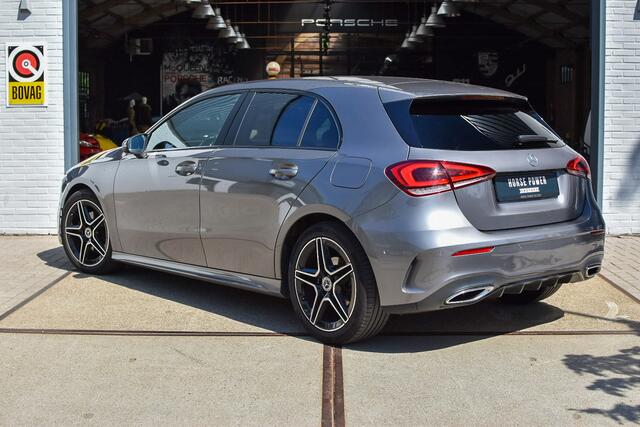 Mercedes-Benz A-KLASSE 180 Business Solution AMG *LED | Sfeerverlichting | Alcantara | Camera | Stoelverwarming*