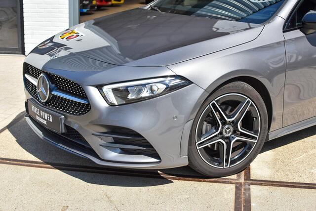 Mercedes-Benz A-KLASSE 180 Business Solution AMG *LED | Sfeerverlichting | Alcantara | Camera | Stoelverwarming*