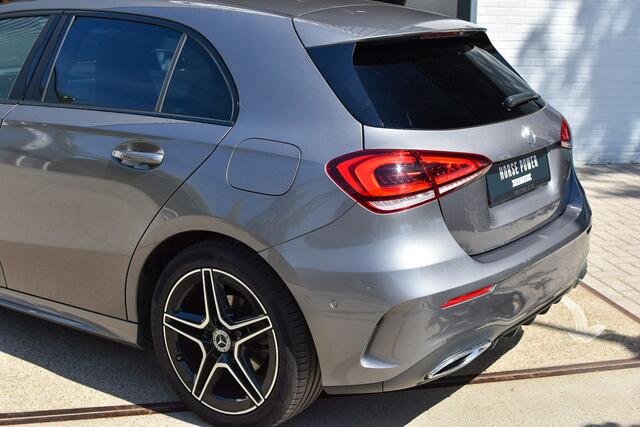 Mercedes-Benz A-KLASSE 180 Business Solution AMG *LED | Sfeerverlichting | Alcantara | Camera | Stoelverwarming*
