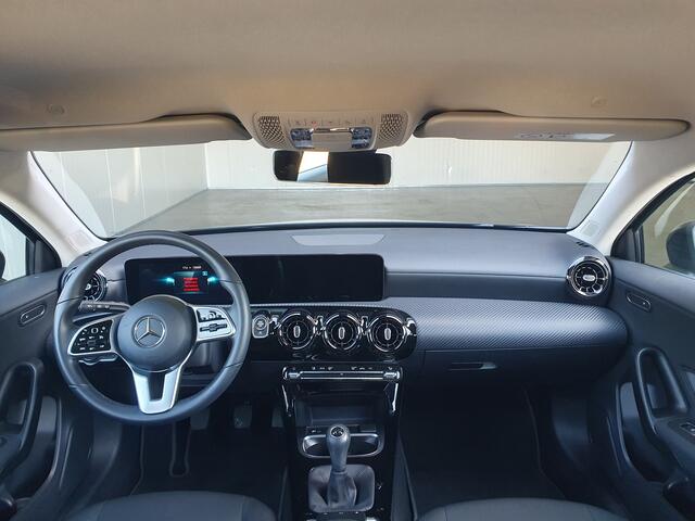 Mercedes-Benz A-KLASSE 160 Business Solution DIG.COCKPIT/NAVI/PDC/LED/LMV