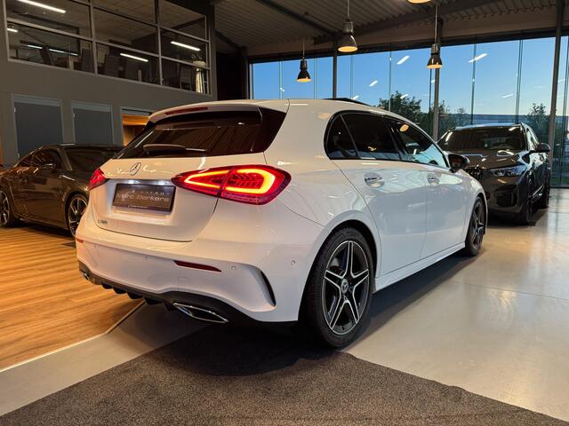 Mercedes-Benz A-KLASSE 200 AMG line, Burmester, Pano, 360Cam, Ambiente, Bomvol