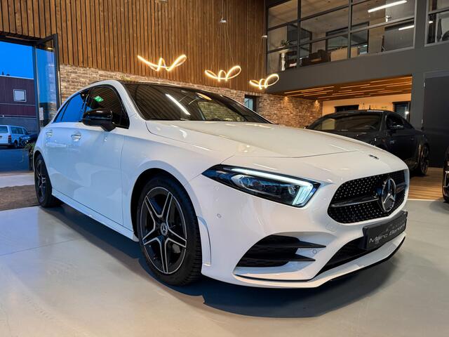Mercedes-Benz A-KLASSE 200 AMG line, Burmester, Pano, 360Cam, Ambiente, Bomvol