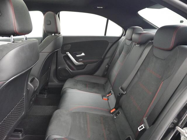 Mercedes-Benz A-KLASSE 250 AMG Premium Plus