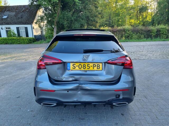 Mercedes-Benz A-KLASSE 180 AMG Line