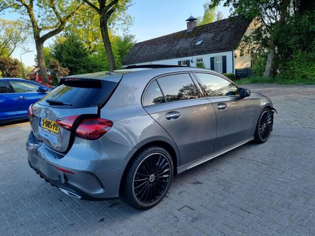 Mercedes-Benz A-KLASSE 180 AMG Line