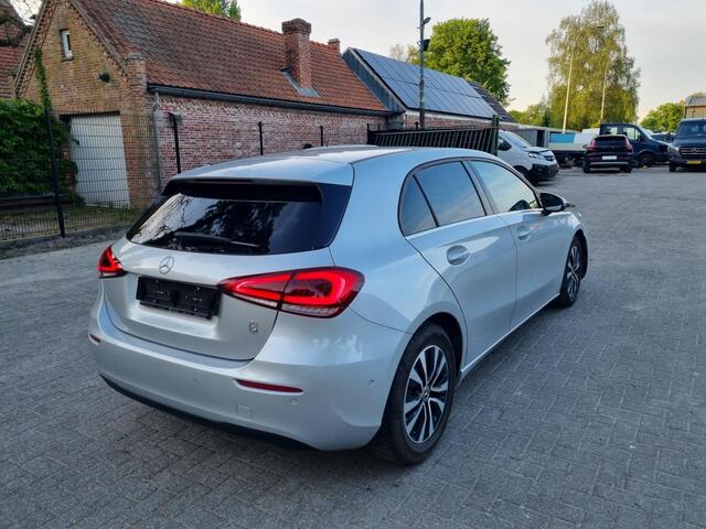 Mercedes-Benz A-KLASSE 180d Aut. Led Navi Stoelverw.