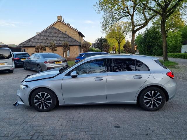 Mercedes-Benz A-KLASSE 180d Aut. Led Navi Stoelverw.