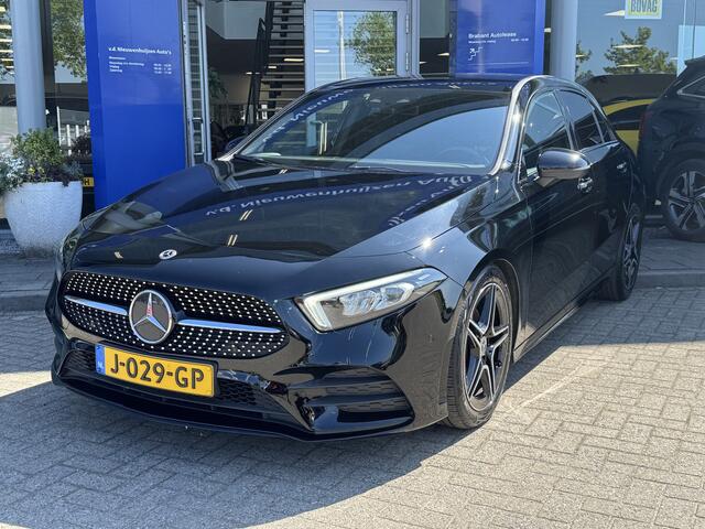 Mercedes-Benz A-KLASSE 180 Business Solution AMG Automaat Sfeer verlichting, Elektrisch wegklapbare trekhaak Info: M.Safari 0492588976