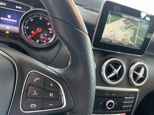 Mercedes-Benz A-KLASSE 180 d Ambition Start/stop systeem - Cruise control - Parkeersensoren voor en achter - Multifunctioneel stuurwiel - Airco - Navigatie - CD Bluetooth - warmte werend glas - stoelverwarming - Sportstoelen