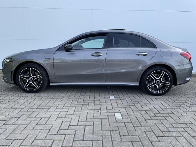 Mercedes-Benz A-KLASSE 250 e Business Solution AMG Limited