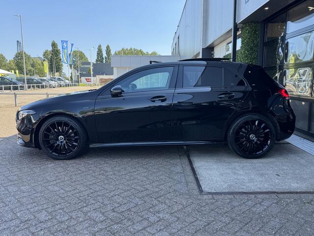 Mercedes-Benz A-KLASSE 250e Premium Plus AMG | Pano | Memory | 360 Camera | Sfeer
