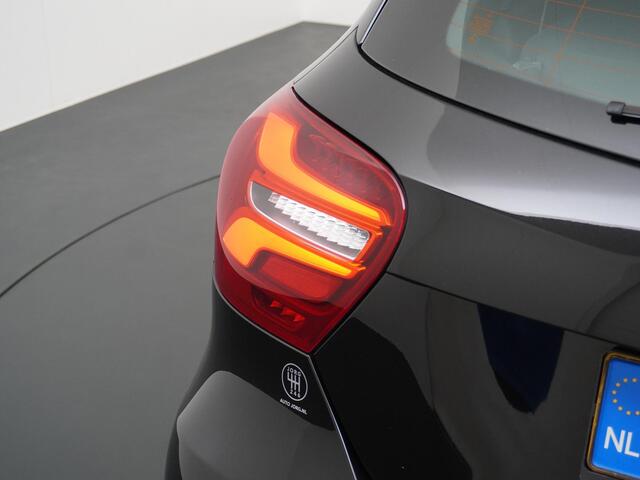 Mercedes-Benz A-KLASSE 180 Ambition AMG | NL Auto | Camera | Navigatie |