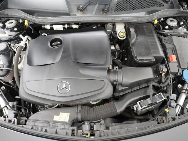 Mercedes-Benz A-KLASSE 180 Ambition AMG | NL Auto | Camera | Navigatie |