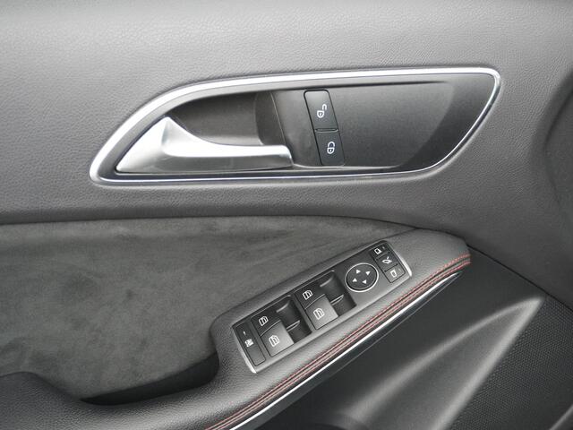 Mercedes-Benz A-KLASSE 180 Ambition AMG | NL Auto | Camera | Navigatie |