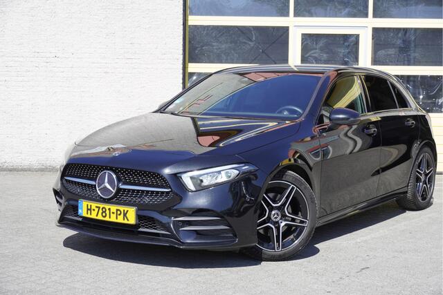 Mercedes-Benz A-KLASSE 180 Automaat! 5drs AMG BJ2020 Lmv 18" | Led | Pdc | Navi | Achteruitrijcamera | Dashboard verlichting | Virtual cockpit | Climate control | Cruise control | Sportstoelen | Sportstuur | Verwarmde voorstoelen | Extra getint glas