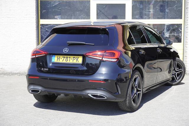 Mercedes-Benz A-KLASSE 180 Automaat! 5drs AMG BJ2020 Lmv 18" | Led | Pdc | Navi | Achteruitrijcamera | Dashboard verlichting | Virtual cockpit | Climate control | Cruise control | Sportstoelen | Sportstuur | Verwarmde voorstoelen | Extra getint glas