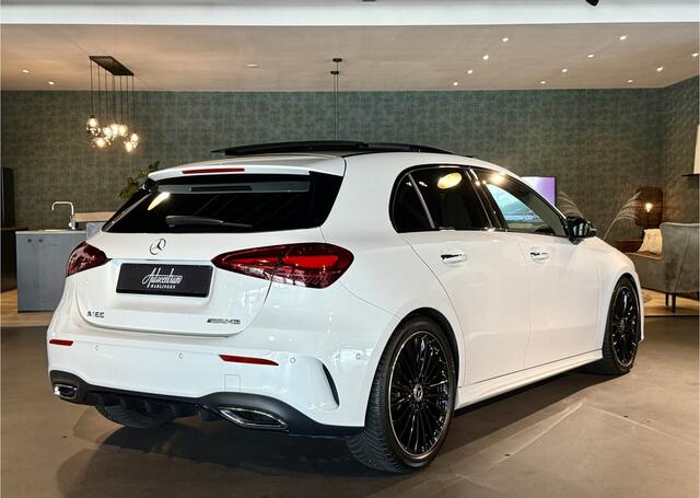 Mercedes-Benz A-KLASSE 180 AMG Line I Pano I 19" I Camera I NIEUW!