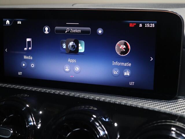 Mercedes-Benz A-KLASSE 180 Star Edition | Widescreen | Achteruitrijcamera | Led-koplampen | Parkeer assistent | Stoelverwarming |