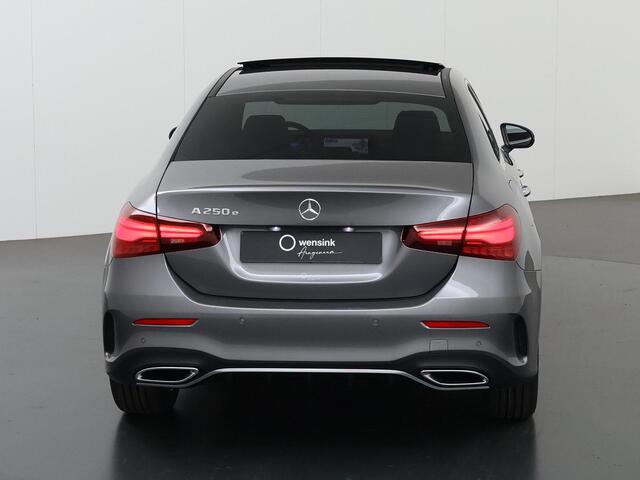 Mercedes-Benz A-KLASSE 250 e Business Solution AMG