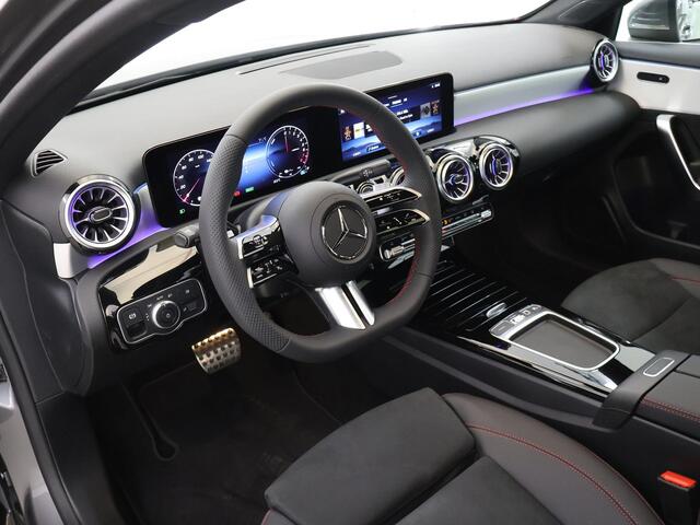 Mercedes-Benz A-KLASSE 250 e Business Solution AMG
