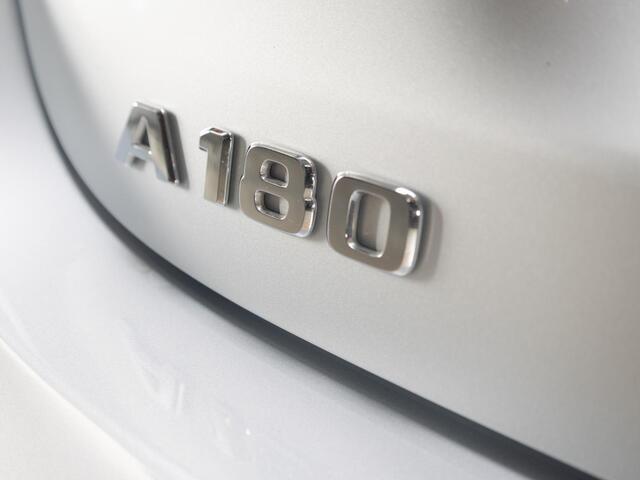 Mercedes-Benz A-KLASSE Hatchback 180 Business Solution AMG
