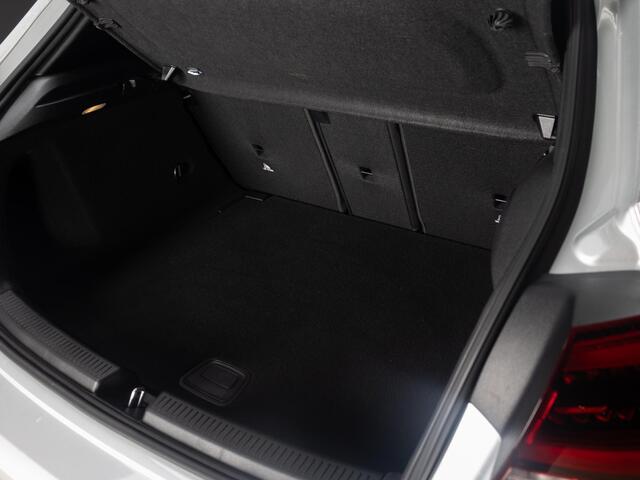Mercedes-Benz A-KLASSE Hatchback 180 Business Solution AMG