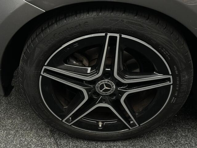 Mercedes-Benz A-KLASSE 180 AMG Line Head Stoelverwarming Camera Stoelvrwm