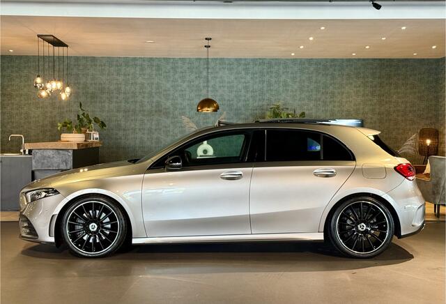 Mercedes-Benz A-KLASSE A220 AMG I Pano I Camera I Sfeerverlichting