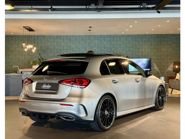 Mercedes-Benz A-KLASSE A220 AMG I Pano I Camera I Sfeerverlichting