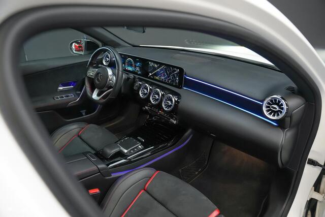 Mercedes-Benz A-KLASSE A35 AMG 306pk 4MATIC Edition 1 |Milltek|aero pakket|AMG performance seats|360 camera|stoelverwarming|MBUX|blind spot|