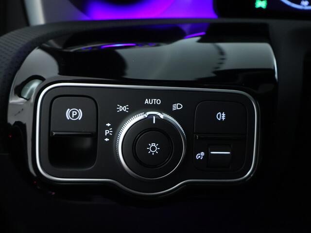 Mercedes-Benz A-KLASSE 250 e AMG Line 360° camera | Head-up display | Nightpakket | augmented reality | Inclusief 24 maanden Mercedes-Benz Certified garantie voor Europa.