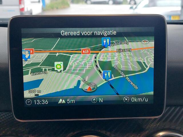 Mercedes-Benz A-KLASSE 180 Ambition AMG Automaat, panodak, Led, 1e eigenaar