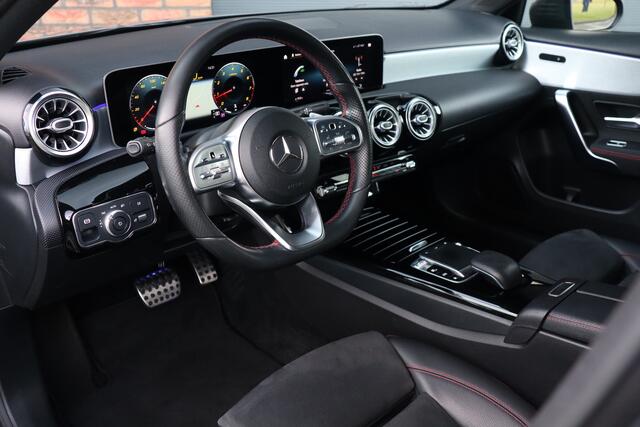 Mercedes-Benz A-KLASSE 200 Business Solution AMG Widescreen