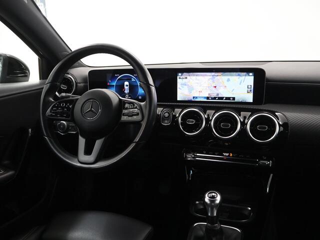 Mercedes-Benz A-KLASSE 160 Advantage | Style pakket | Achteruitrijcamera | Navigatie | Widescreen |
