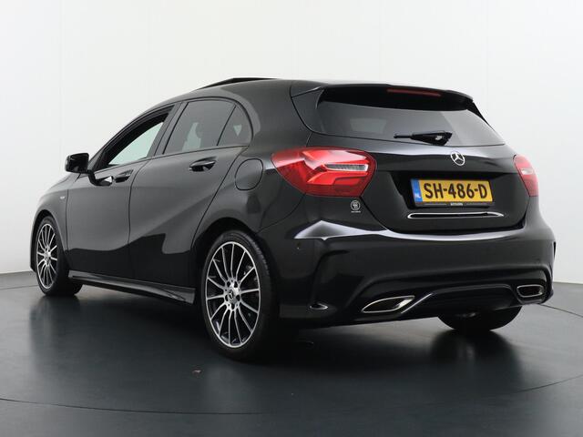 Mercedes-Benz A-KLASSE 180 AMG | Stoelverwarming | NL Auto | Pano Dak |